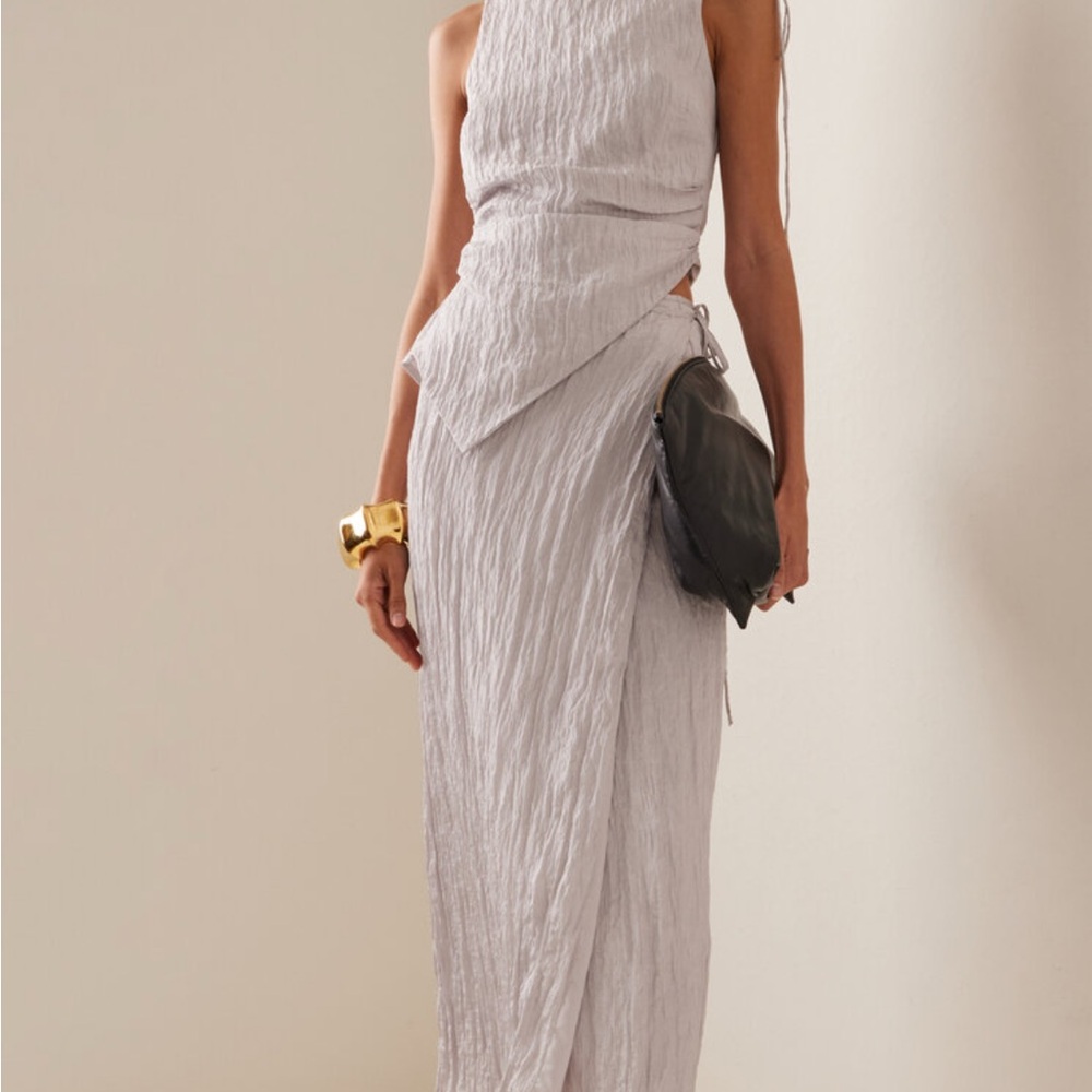 SIR. Moda Operandi Exclusive Silver Ligera Open Back Top & Crinkle Satin Skirt - Picture 7 of 16